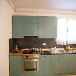 Traditional With Garden, Also For Gatherings ,15 Minutes From Airport Thessalonique