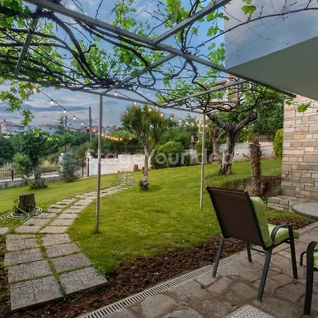 Apartment Traditional With Garden, Also For Gatherings ,15 Minutes From Airport Thessaloniki