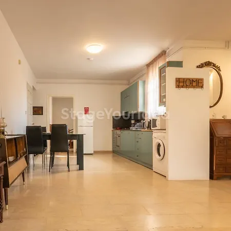 Traditional With Garden, Also For Gatherings ,15 Minutes From Airport Apartment Thessaloniki