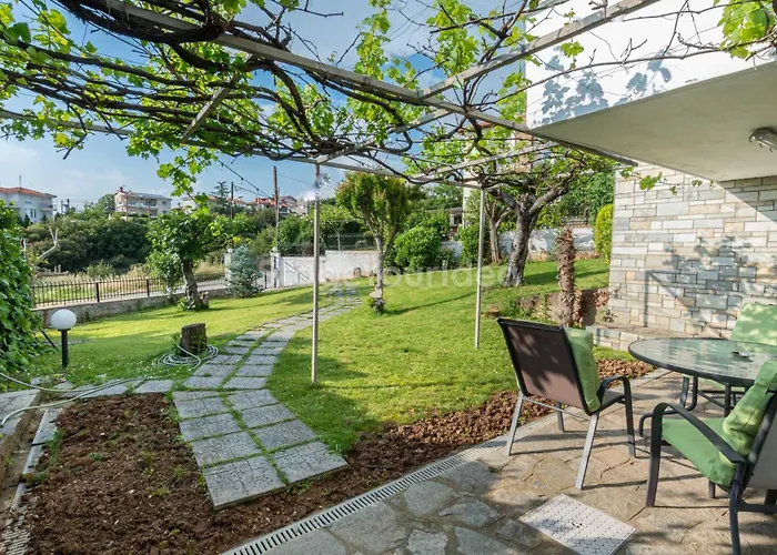 Διαμέρισμα Traditional With Garden, Also For Gatherings ,15 Minutes From Airport Θεσσαλονίκη
