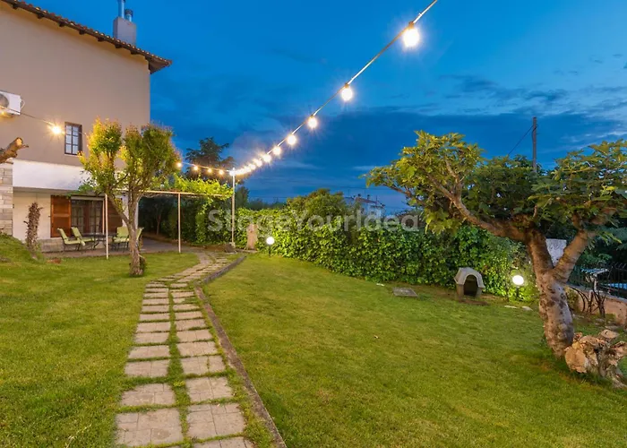 Traditional With Garden, Also For Gatherings ,15 Minutes From Airport *