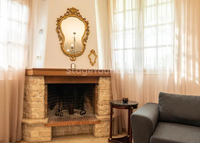 Traditional With Garden, Also For Gatherings ,15 Minutes From Airport