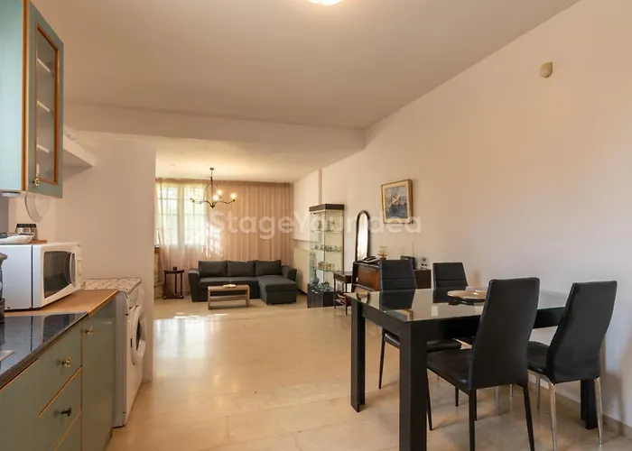 Traditional With Garden, Also For Gatherings ,15 Minutes From Airport Lejlighed