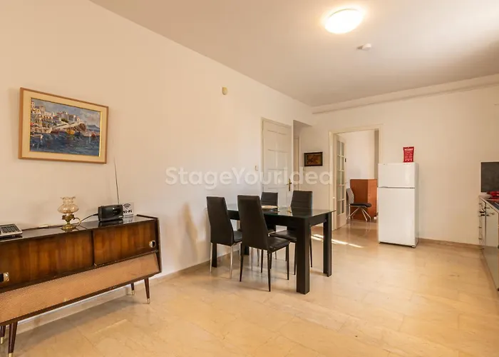 Διαμέρισμα Traditional With Garden, Also For Gatherings ,15 Minutes From Airport